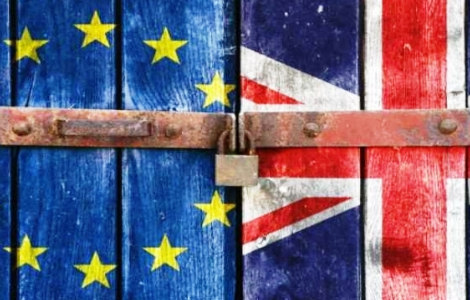 Brexit, parallel import in difficoltà. L’avvocato: Gb potrebbe ancora rimanere nell’Ue