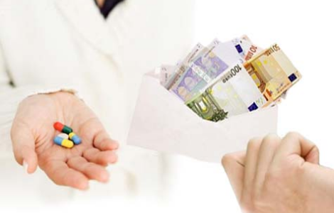 Retribuzione dirigente farmacista, Cassazione: no a retribuzione di mansioni vicariate