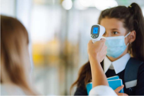 Riapertura scuole, consigli dei farmacisti per un rientro in sicurezza. Ecco cosa fare in caso di malanni di stagione