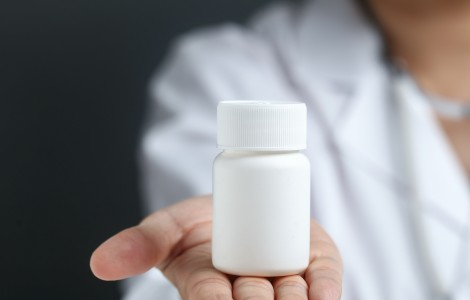 Paxlovid in farmacia: modalità operative, schema di assunzione e interazioni. Prevista formazione