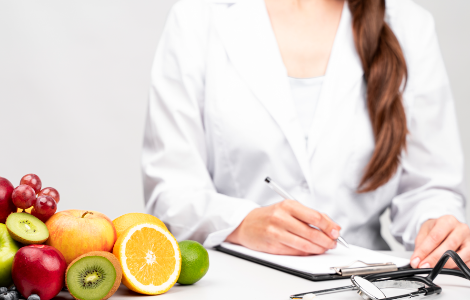 Prevenire l’obesità: farmacista formato autorizzato a consulenza su stili di vita