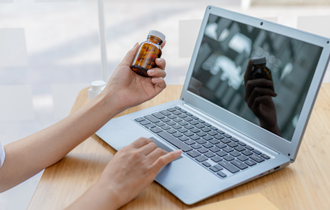 Integratori in testa alle ricerche online: la salute batte la tecnologia